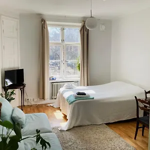 Bright One-room Studio In The Heart Of Kallio Apartment